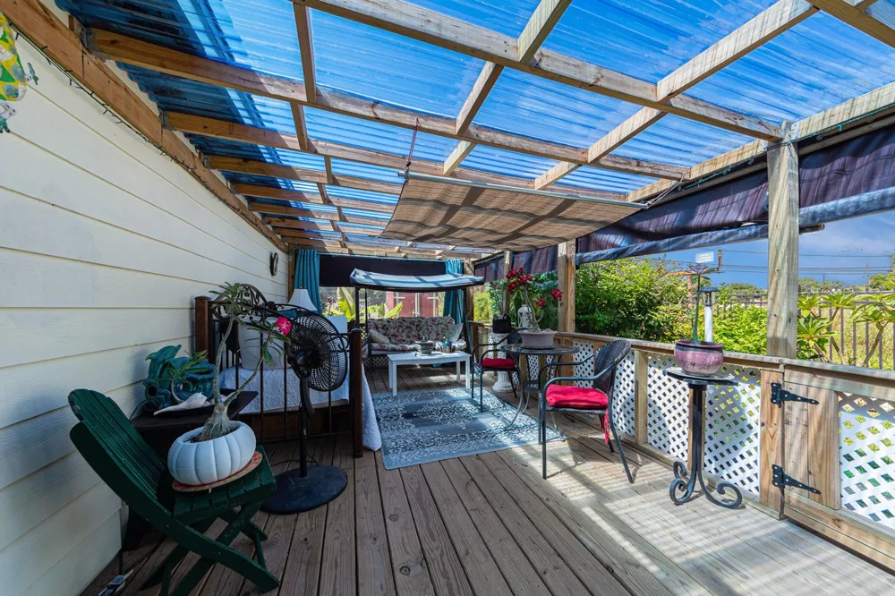 6503 Sharon Lane Hitchcock, TX 77563