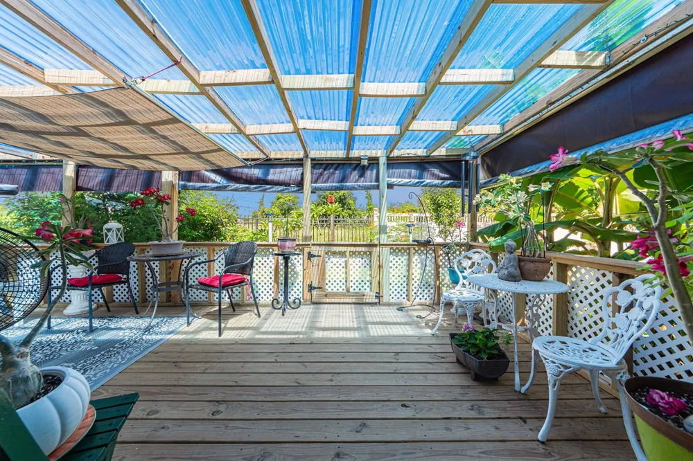 6503 Sharon Lane Hitchcock, TX 77563