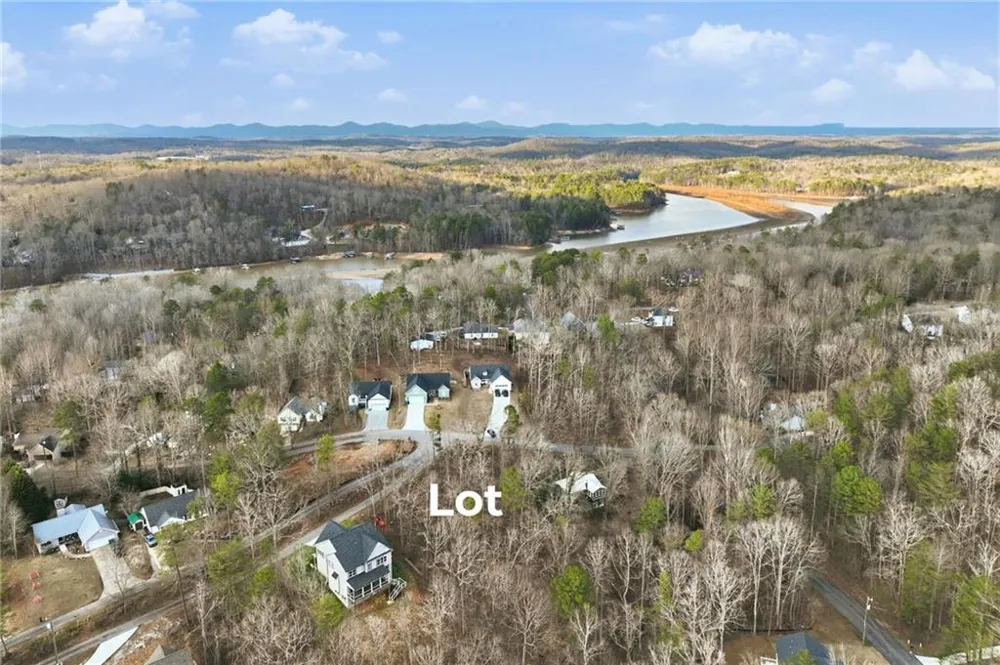 7707 Elm Circle Murrayville, GA 30564