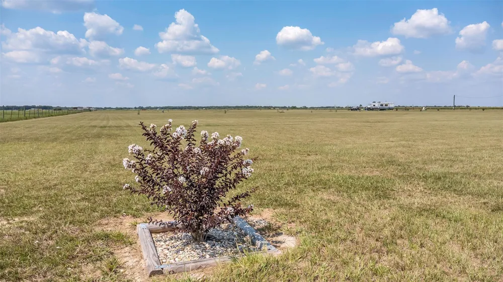1257 County Road 141 Rock Island, TX 77470