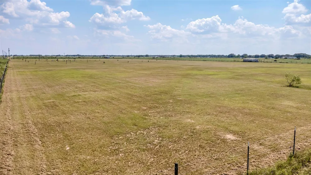 1257 County Road 141 Rock Island, TX 77470