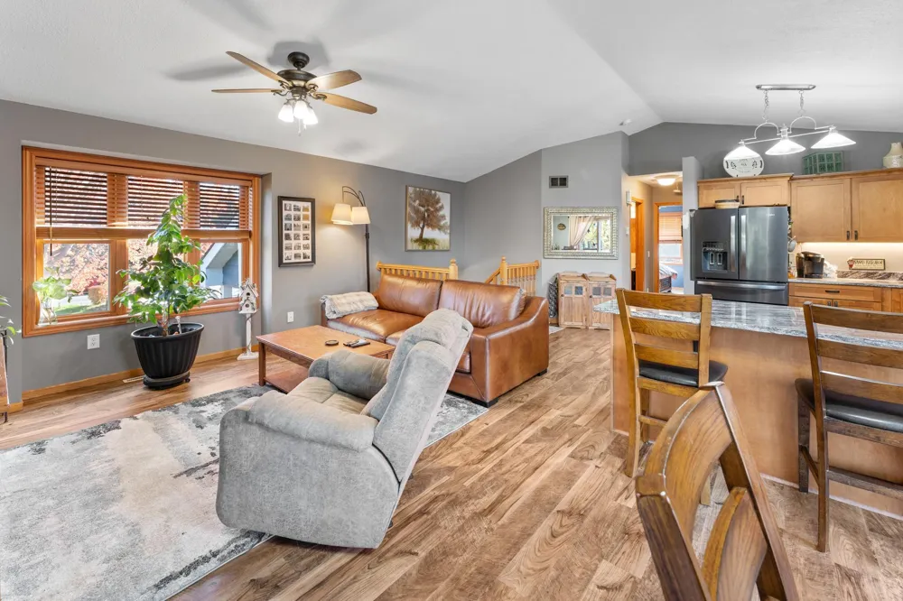 27314 Jody Avenue Chisago City, MN 55013