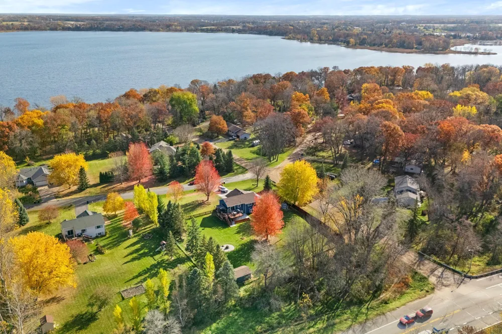 27314 Jody Avenue Chisago City, MN 55013