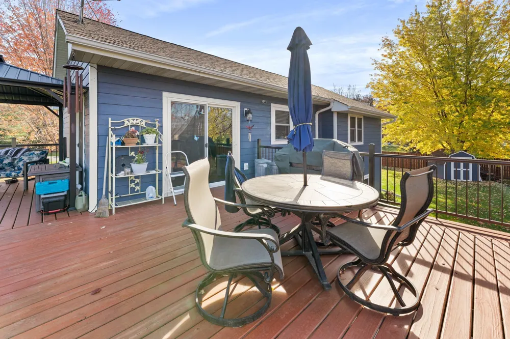 27314 Jody Avenue Chisago City, MN 55013