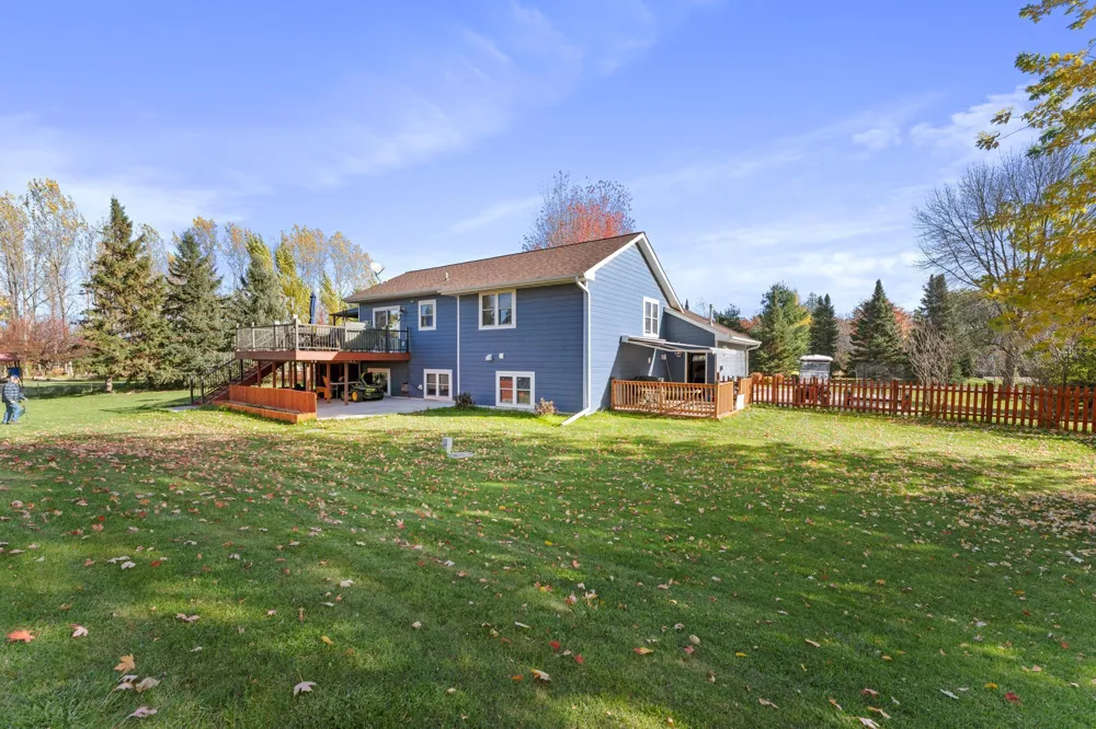 27314 Jody Avenue Chisago City, MN 55013