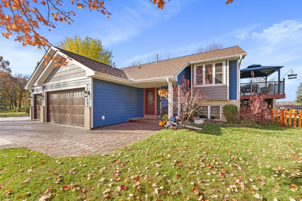 27314 Jody Avenue Chisago City, MN 55013