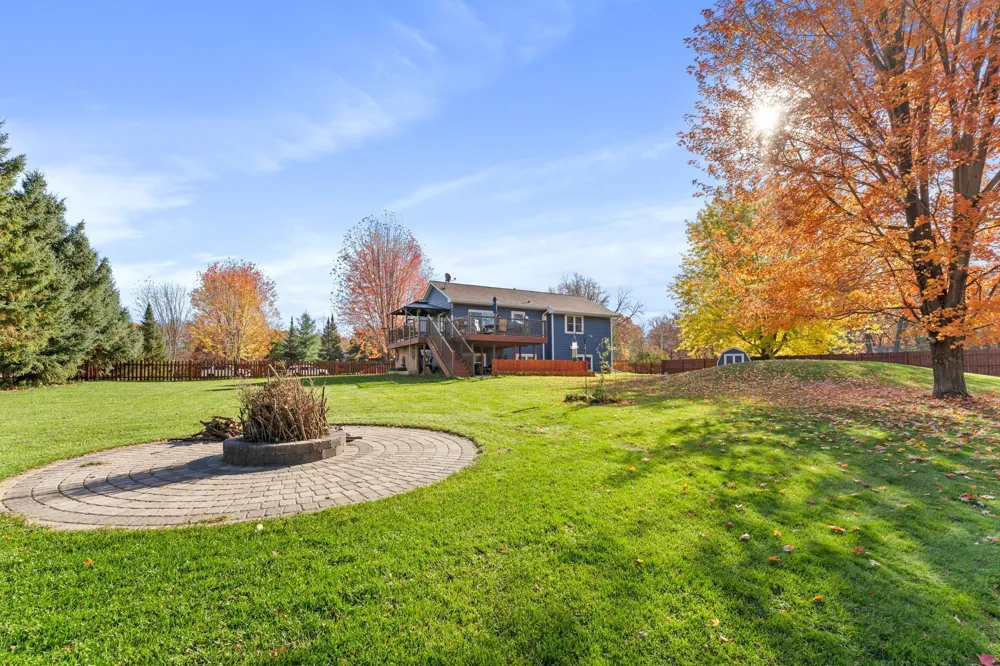 27314 Jody Avenue Chisago City, MN 55013