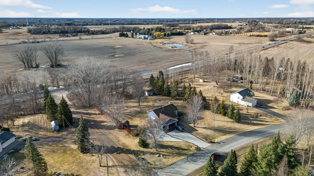 27314 Jody Avenue Chisago City, MN 55013