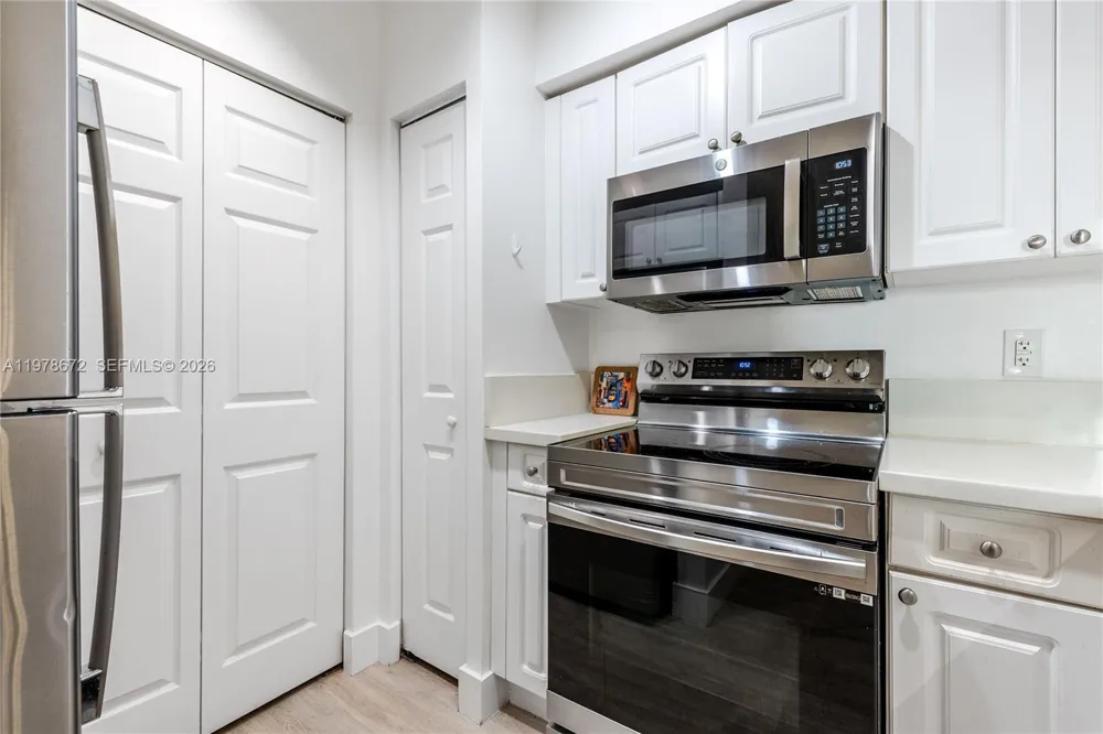 17100 Bay Rd #1414 Sunny Isles Beach, FL 33160