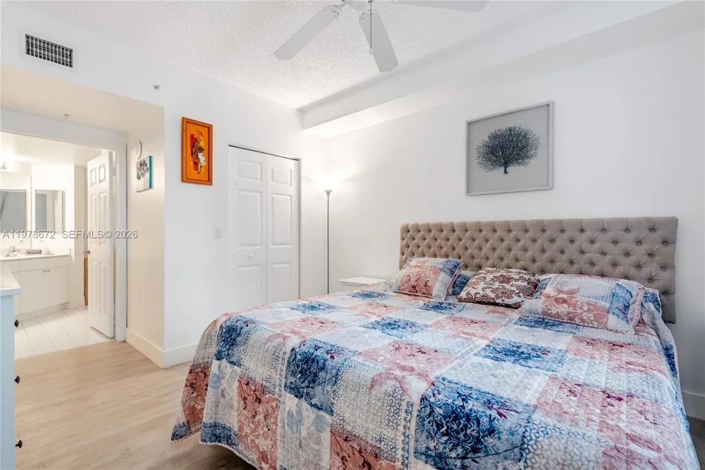 17100 Bay Rd #1414 Sunny Isles Beach, FL 33160