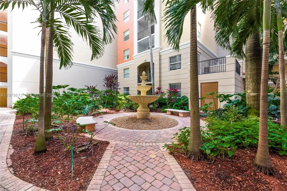 17100 Bay Rd #1414 Sunny Isles Beach, FL 33160