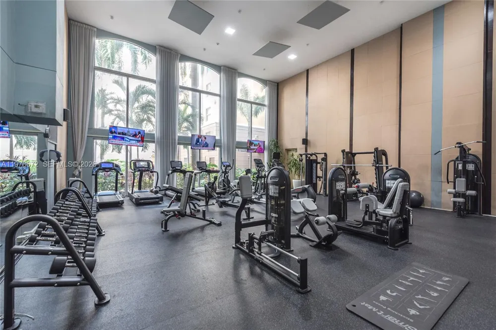 17100 Bay Rd #1414 Sunny Isles Beach, FL 33160