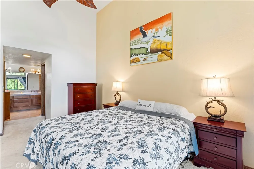 27528 Ashwood Lane Lake Arrowhead, CA 92352