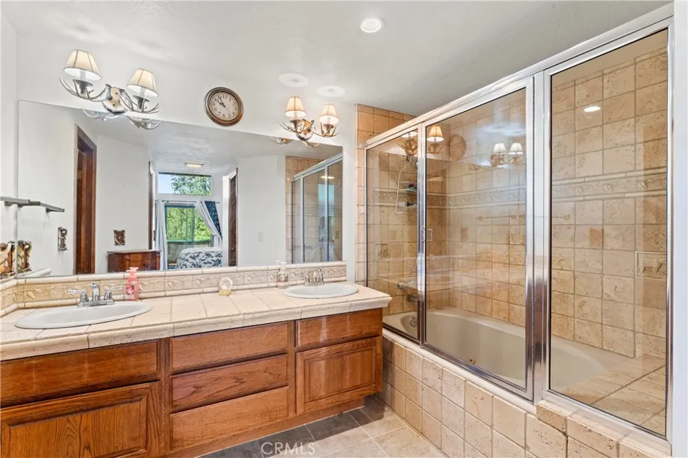 27528 Ashwood Lane Lake Arrowhead, CA 92352