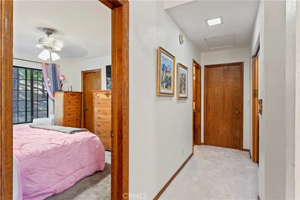 27528 Ashwood Lane Lake Arrowhead, CA 92352