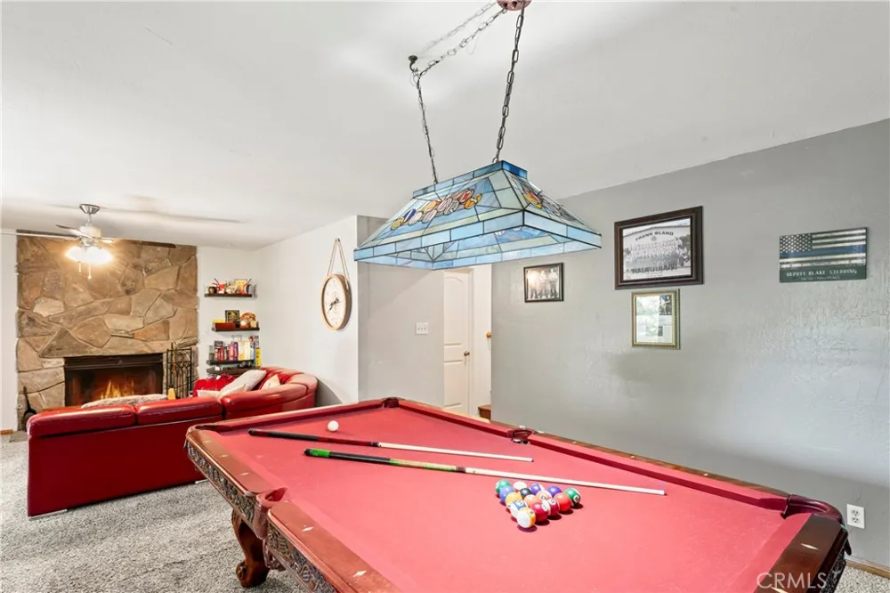 27528 Ashwood Lane Lake Arrowhead, CA 92352