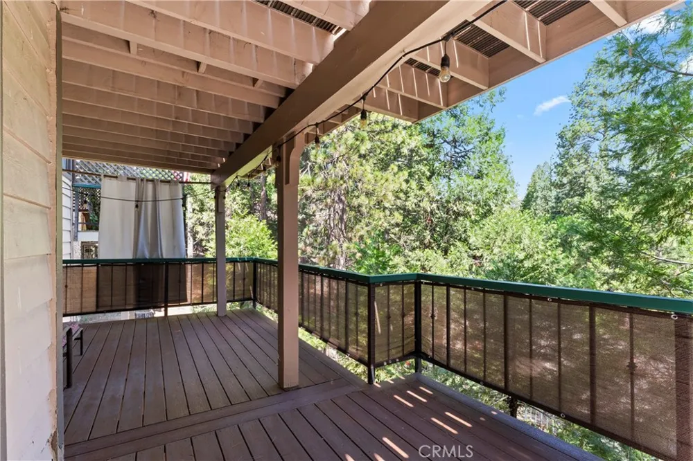 27528 Ashwood Lane Lake Arrowhead, CA 92352
