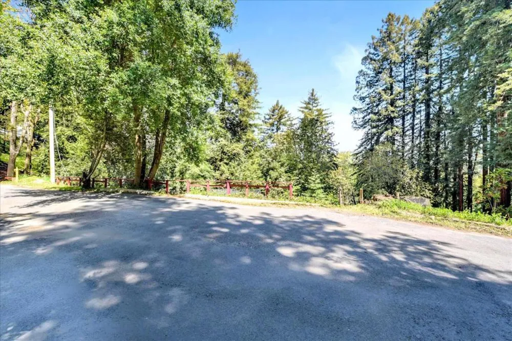 21578 Alma Court Los Gatos, CA 95033