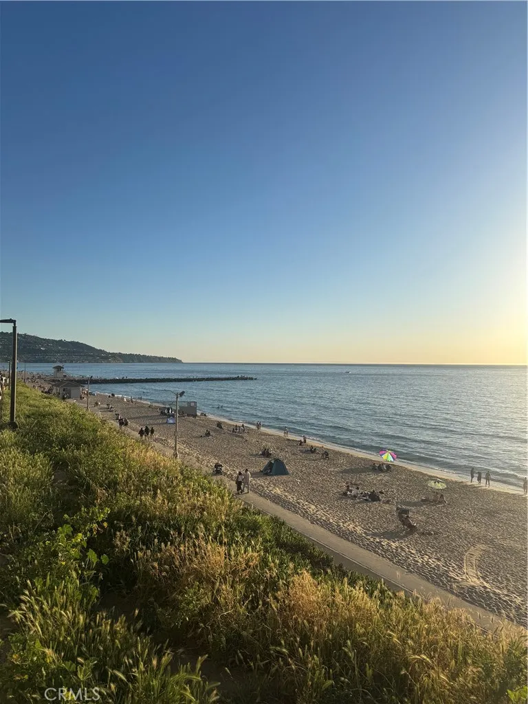 535 Esplanade #601 Redondo Beach, CA 90277