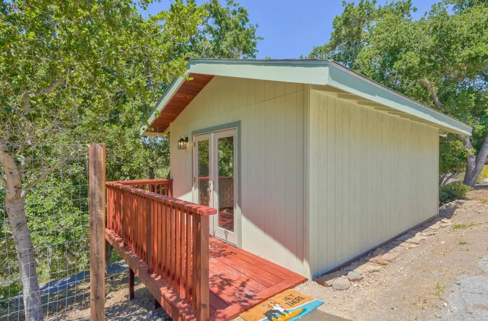 31485 Via Las Rosas Carmel Valley, CA 93924