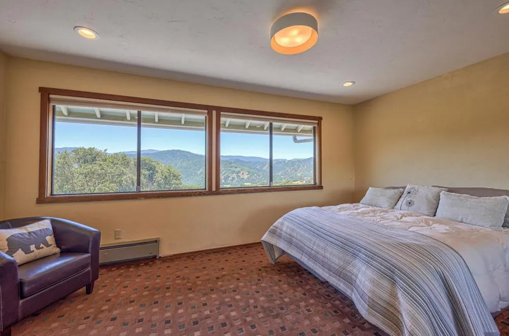 31485 Via Las Rosas Carmel Valley, CA 93924