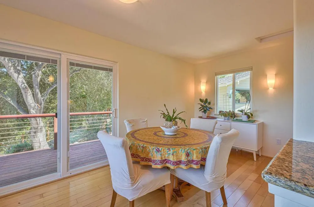 31485 Via Las Rosas Carmel Valley, CA 93924