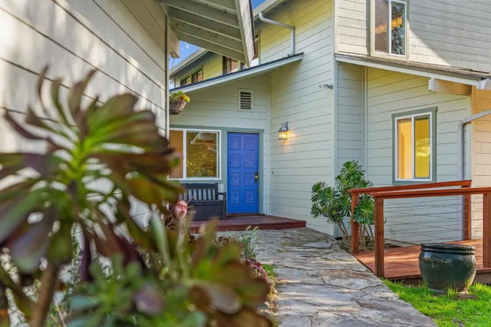 31485 Via Las Rosas Carmel Valley, CA 93924