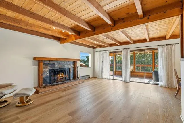 31485 Via Las Rosas Carmel Valley, CA 93924