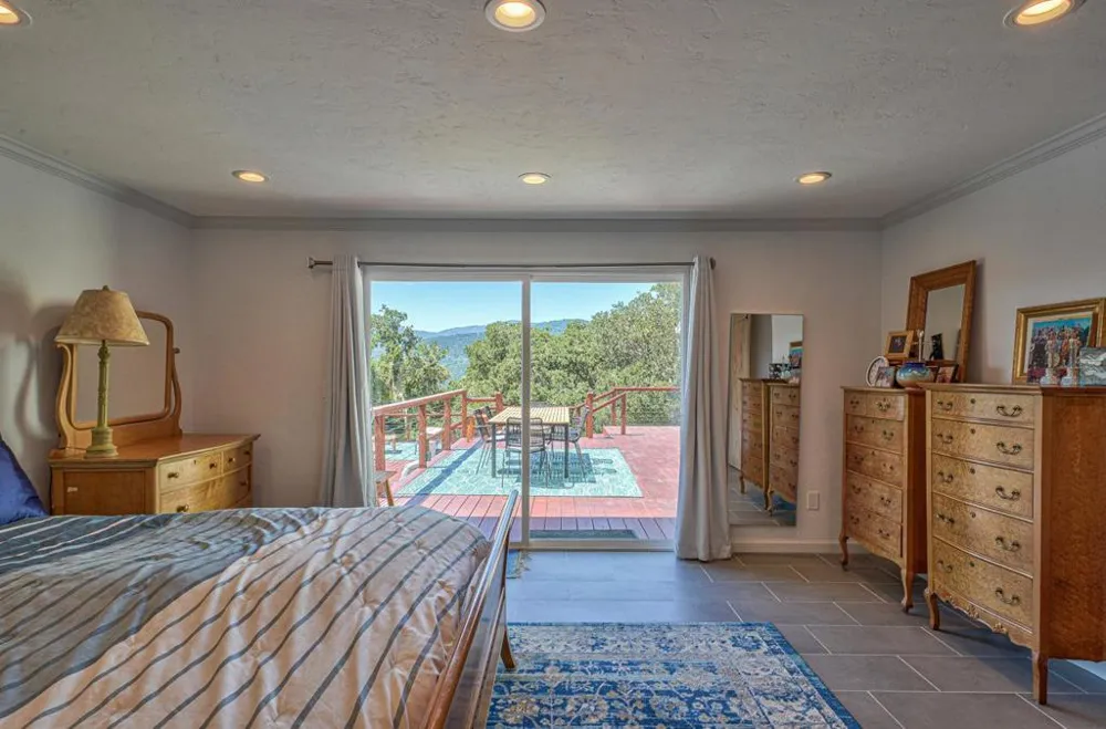31485 Via Las Rosas Carmel Valley, CA 93924