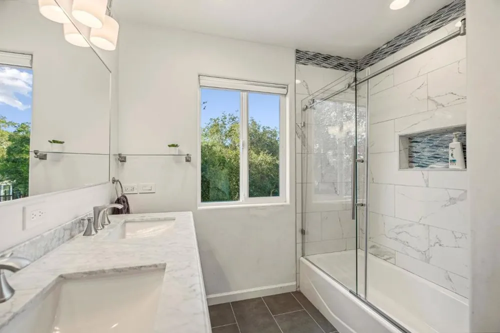 31485 Via Las Rosas Carmel Valley, CA 93924