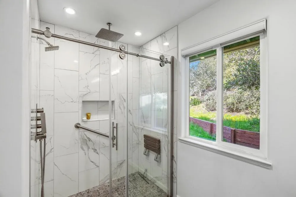 31485 Via Las Rosas Carmel Valley, CA 93924
