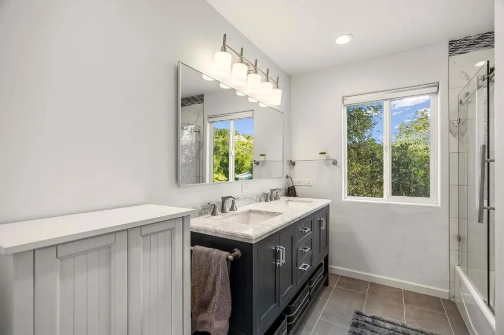31485 Via Las Rosas Carmel Valley, CA 93924