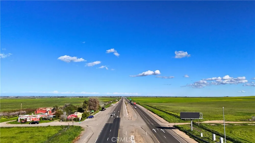 15930 hilldale Avenue Los Banos, CA 93635