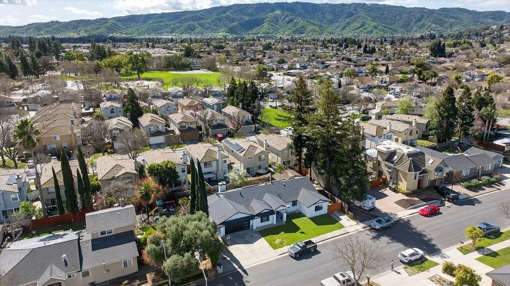 500 Ronan Avenue Gilroy, CA 95020