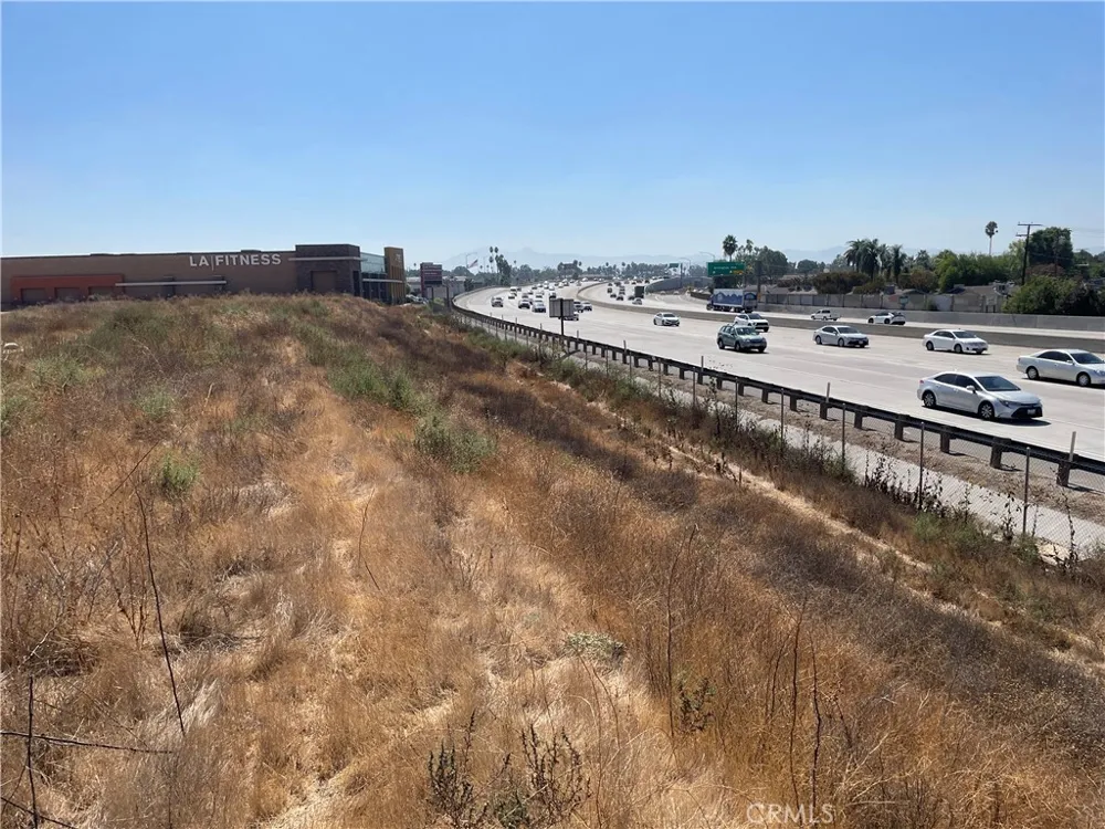 3425 Arlington Riverside, CA 92506
