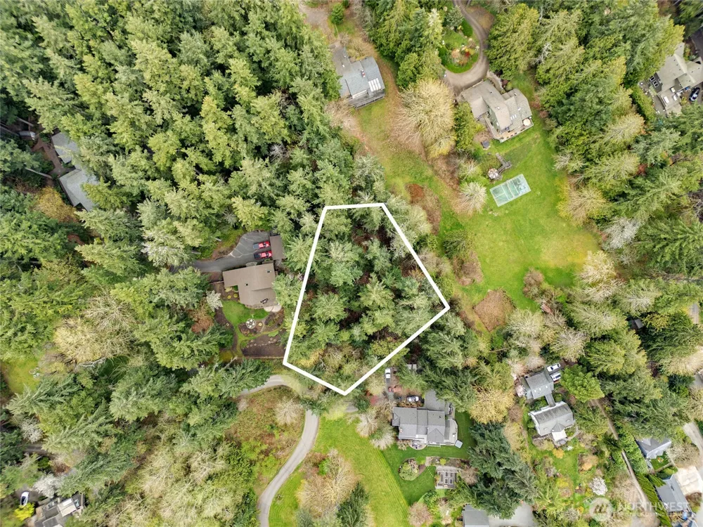 9190 Fox Cove Lane NE Bainbridge Island, WA 98110