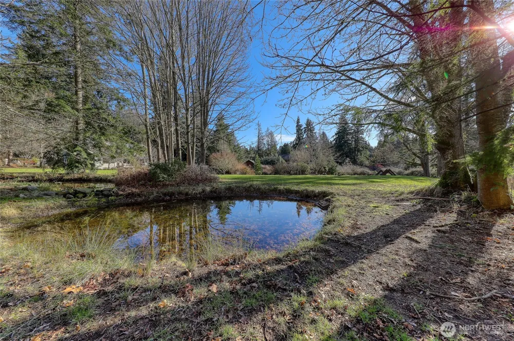 9190 Fox Cove Lane NE Bainbridge Island, WA 98110