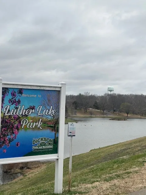 102 Lake Dr W