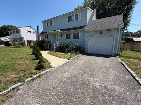 30 Eastwood Boulevard