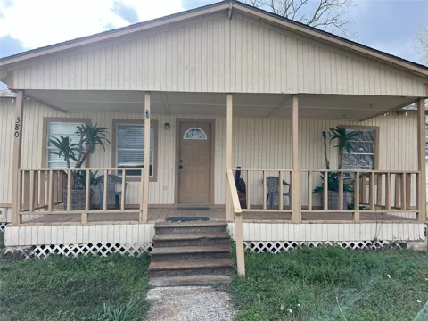380 Governors Hogg Drive
