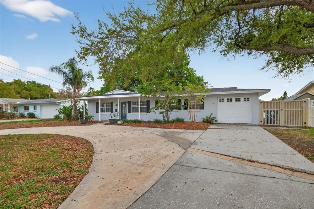 1414 85TH AVENUE St Petersburg, FL 33702