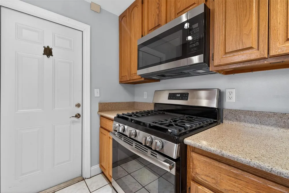 1414 85TH AVENUE St Petersburg, FL 33702