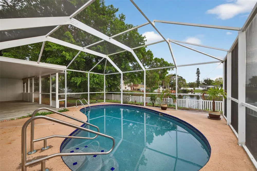 1414 85TH AVENUE St Petersburg, FL 33702