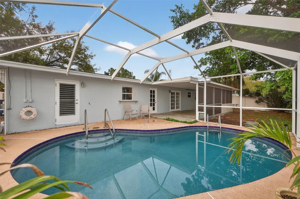 1414 85TH AVENUE St Petersburg, FL 33702