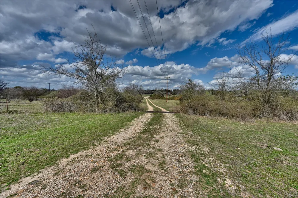 Fm 2440 Giddings, TX 78942