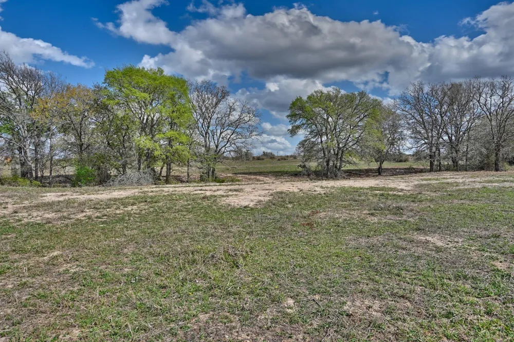 Fm 2440 Giddings, TX 78942