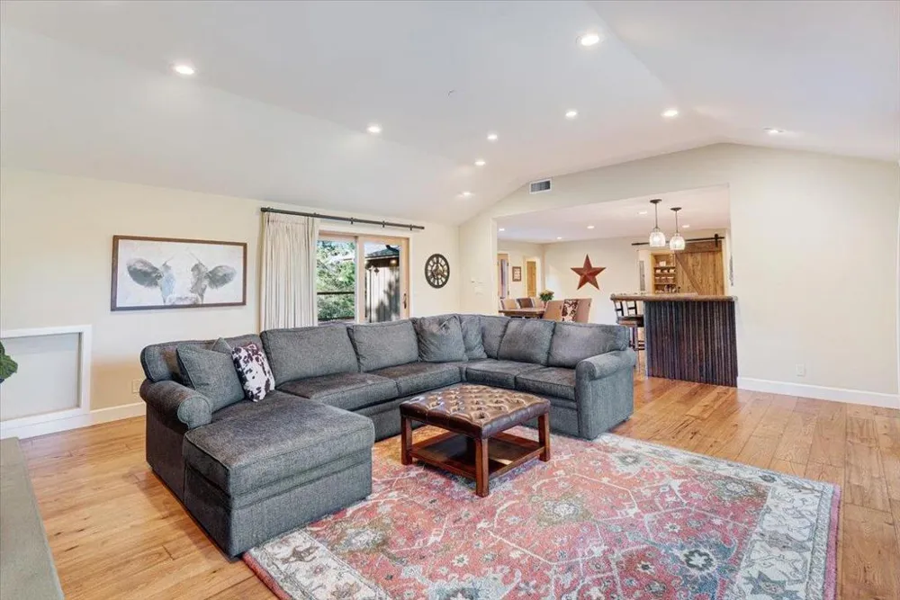 7409 Hihn Road Ben Lomond, CA 95005