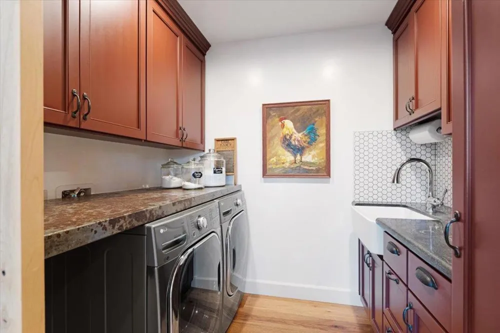 7409 Hihn Road Ben Lomond, CA 95005