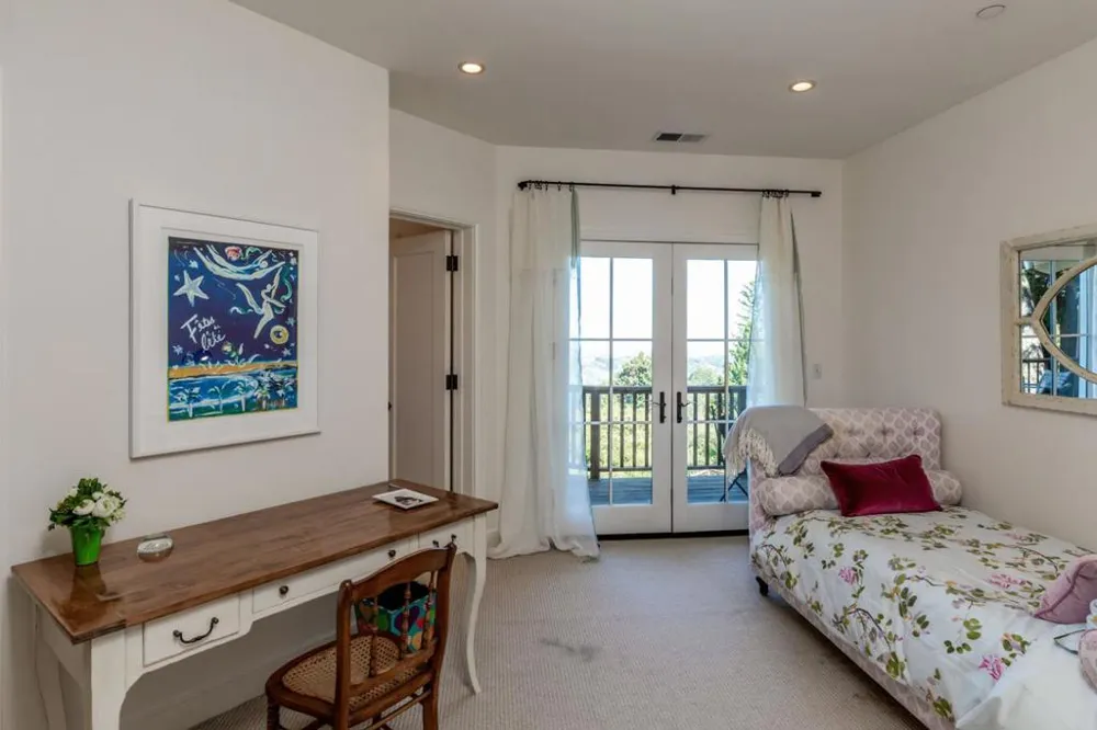 950 Espinosa Road Woodside, CA 94062