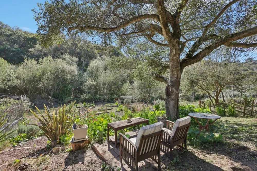 122 Strawberry Canyon Road Royal Oaks, CA 95076